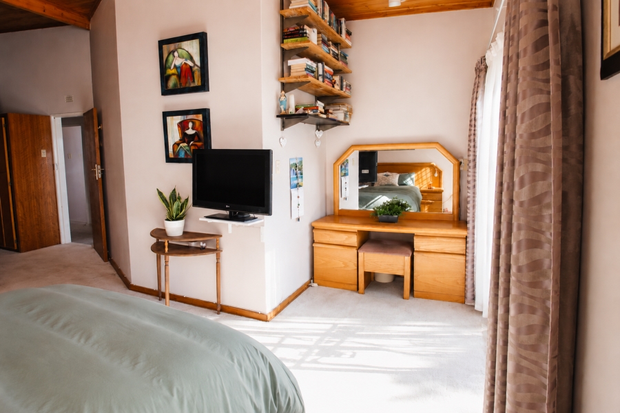 4 Bedroom Property for Sale in Heuwelsig Free State